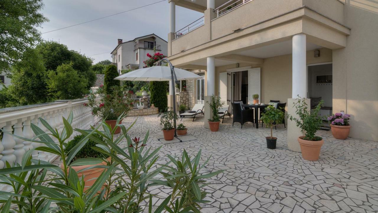 Apartment Barbara Сен Екстериор снимка