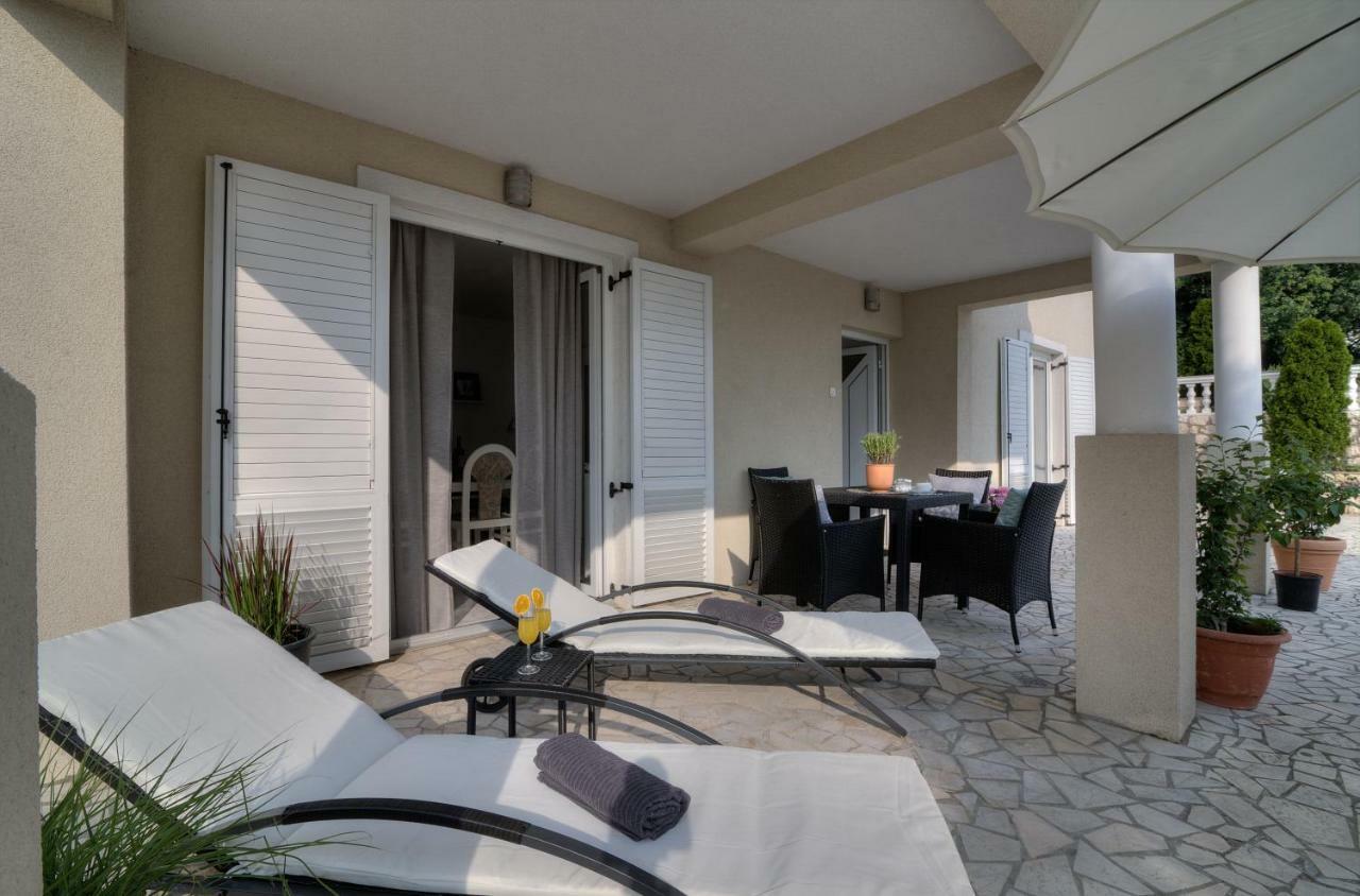 Apartment Barbara Сен Екстериор снимка