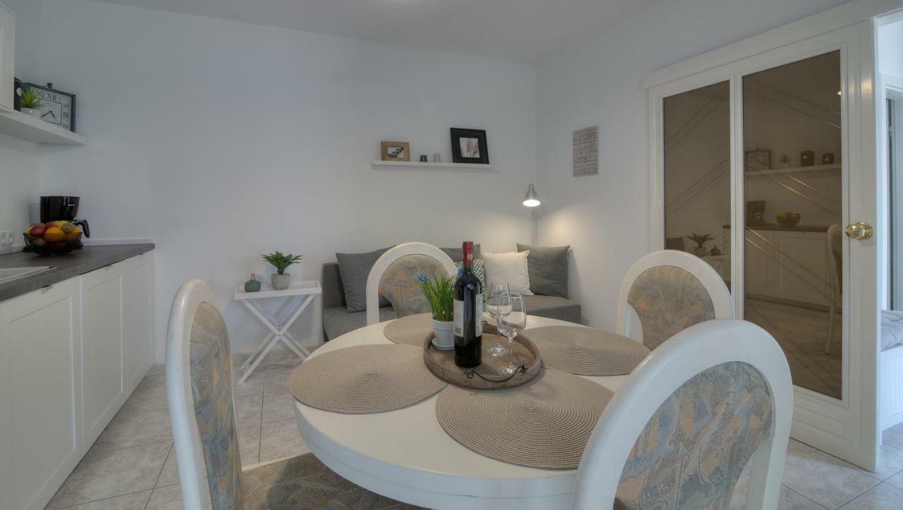Apartment Barbara Сен Екстериор снимка