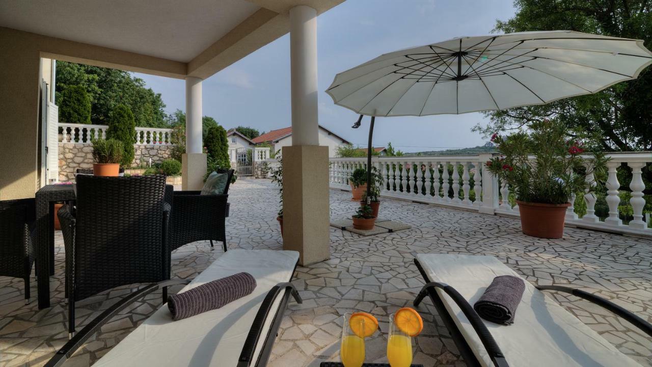 Apartment Barbara Сен Екстериор снимка