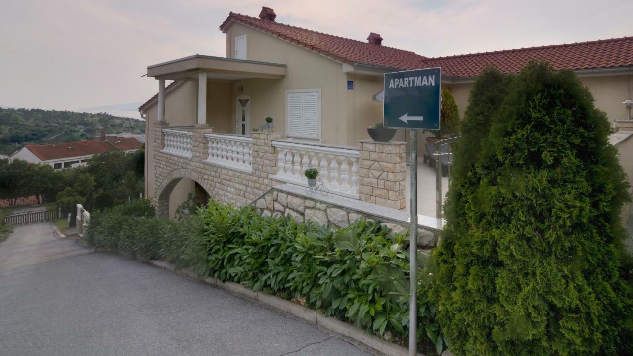 Apartment Barbara Сен Екстериор снимка